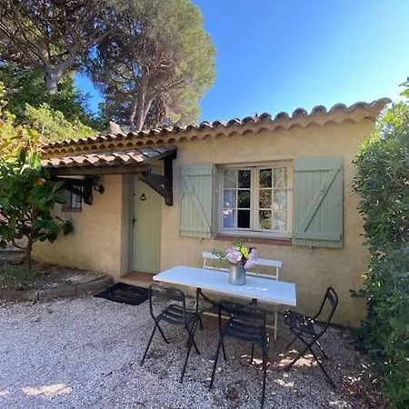 In Gigaro Met Zwembad Holiday home *