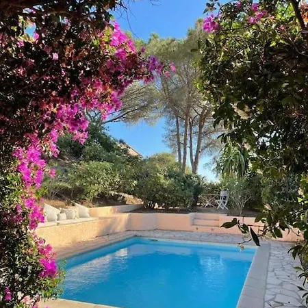 In Gigaro Met Zwembad Holiday home